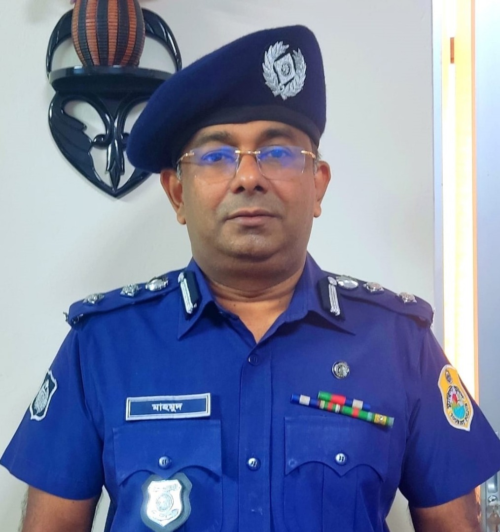 
  		অফিস প্রধান  	